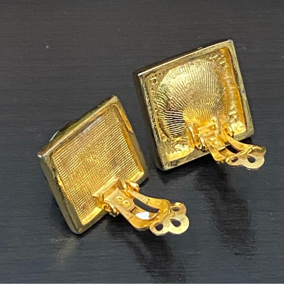 Vintage Signed LES BERNARD Designer Pearl Gold-tone Square Statement Earrings - Picture 8 of 14